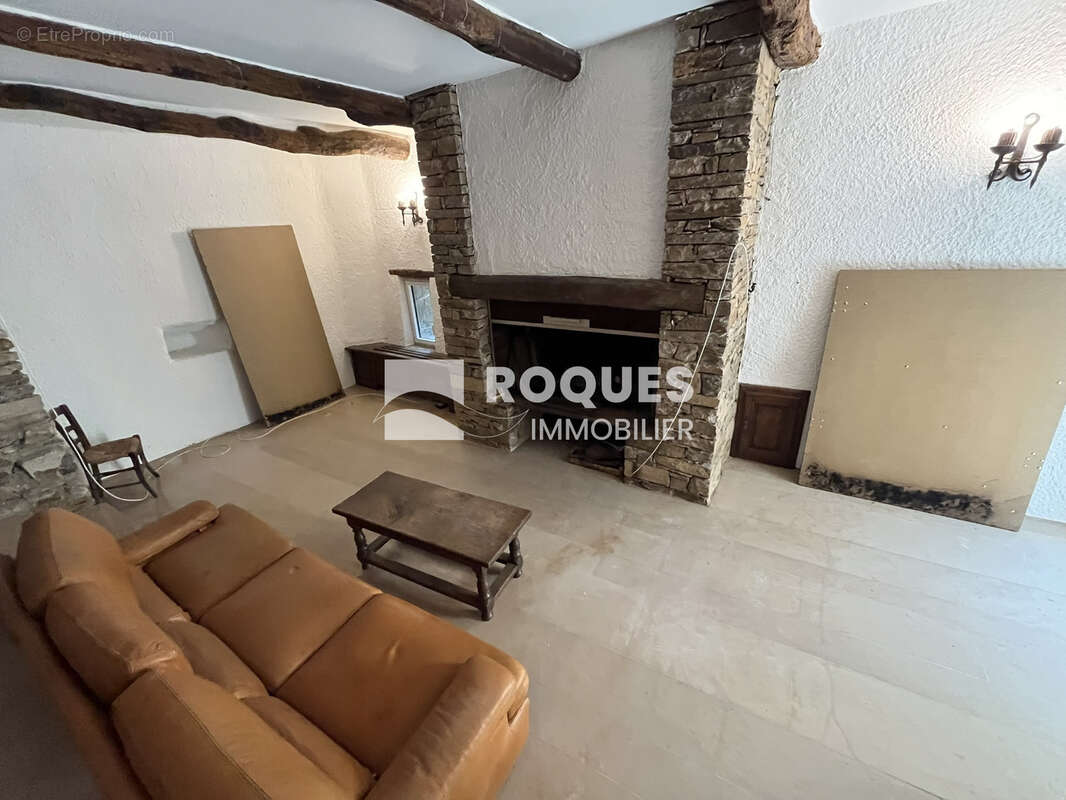 Maison à ROSIS
