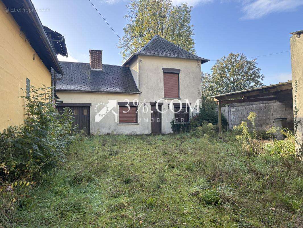 Maison à FEUQUIERES-EN-VIMEU
