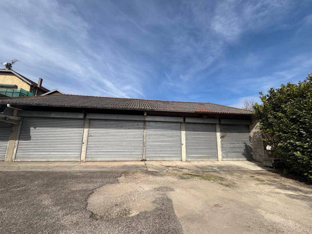 Appartement à LES AVENIERES