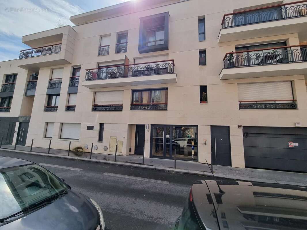 Appartement à COLOMBES