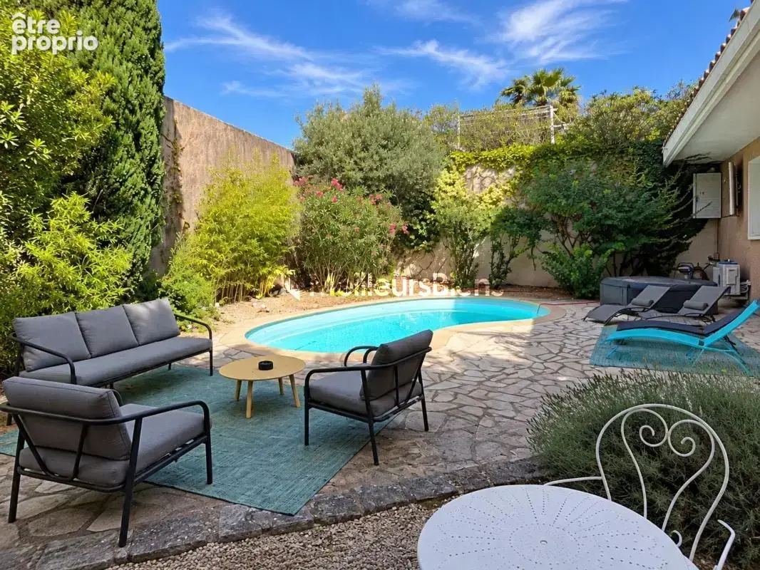 Appartement à MARSEILLE-9E