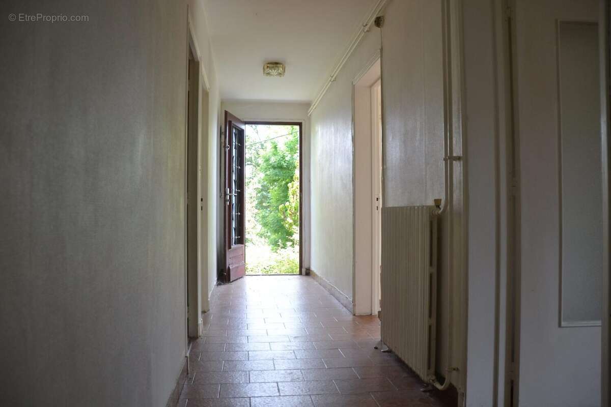 Maison à ISSERTEAUX