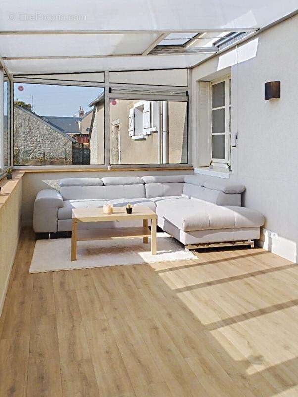 Maison 130 m2 3 chambres jardin clos veranda garage atelier - photo 5