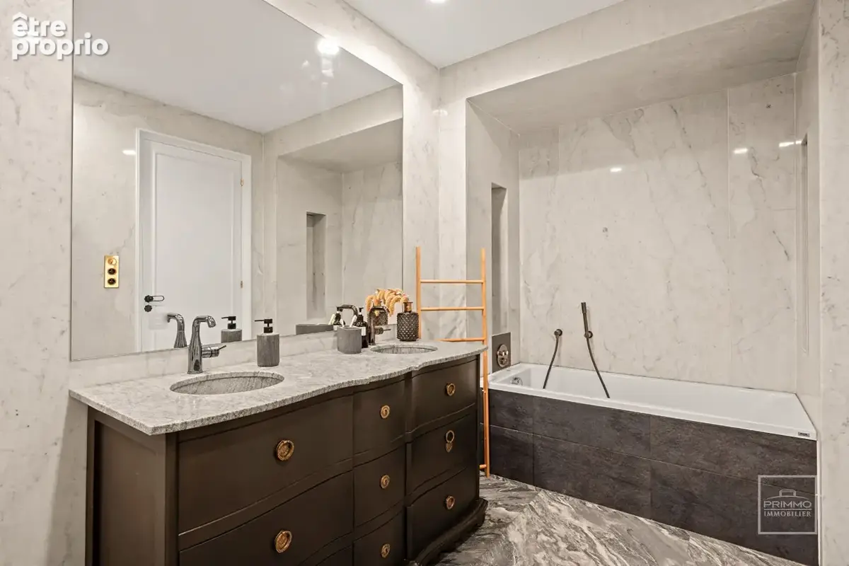 Superbe et entièrement climatisé LYON 6, BD DES BELGES, 204.65m² - photo 6