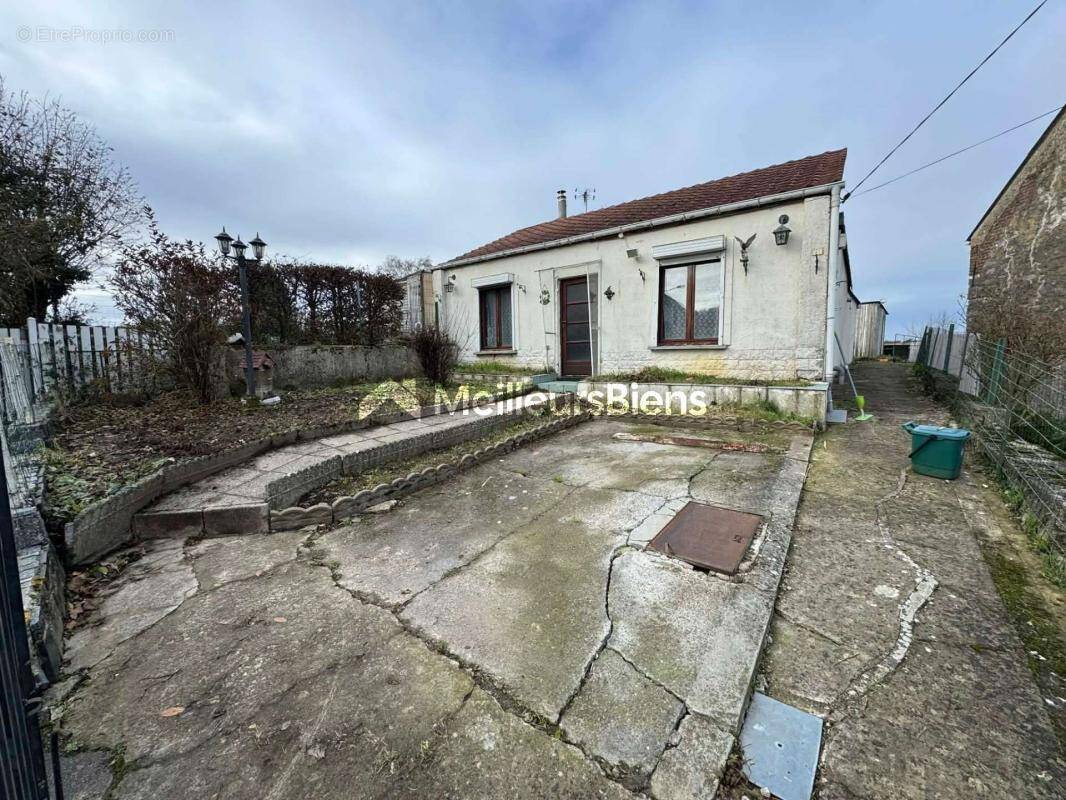 Maison à RECQUIGNIES