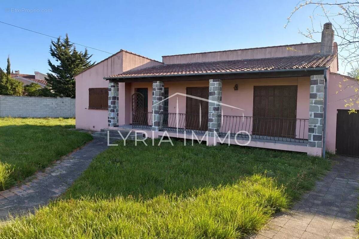 Terrain à PUGET-SUR-ARGENS