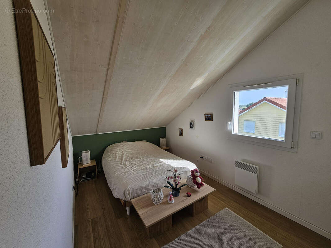 Maison mitoyenne à Etalans - photo 9