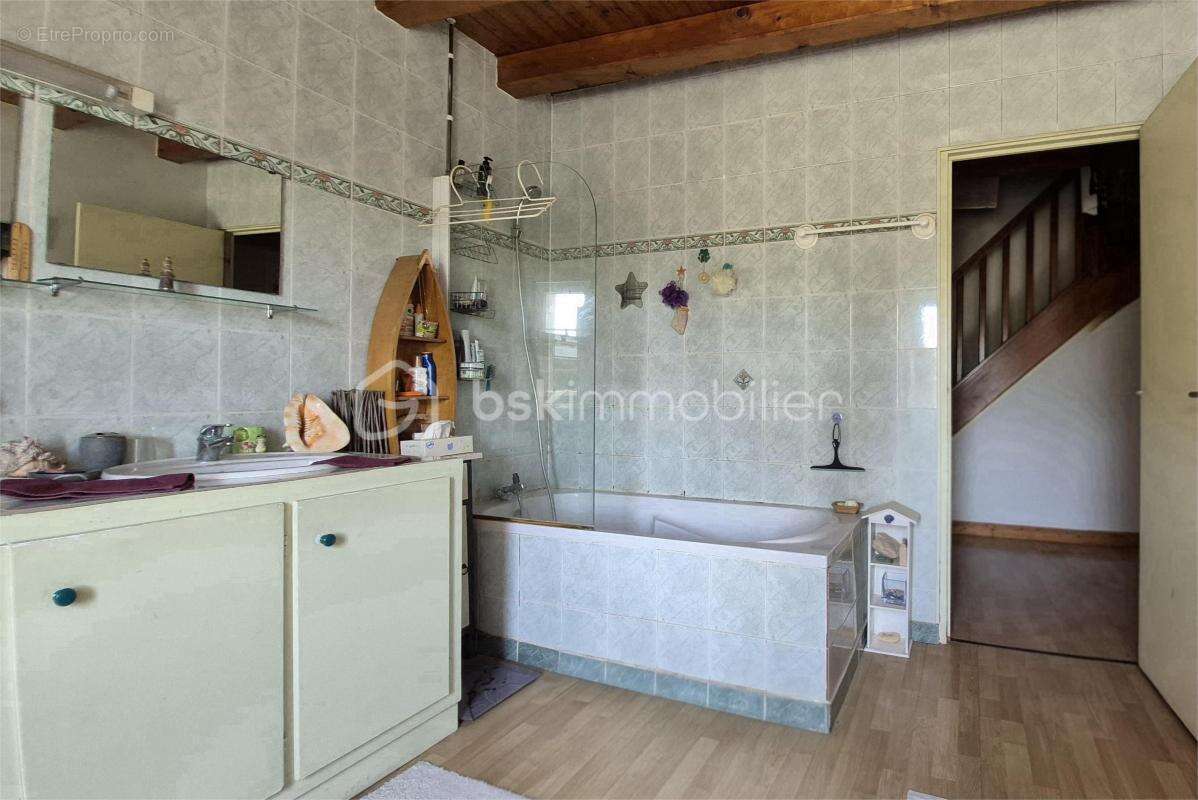 Coup de Cœur :  Maison de Charme XVIIIème  pieds dans l'Eau (DPE C),  5 pièces, 3 chambres au bord de la Boutonne - photo 6