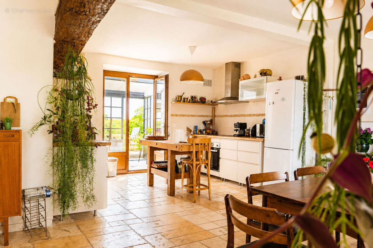 Maison 209m² à saint-ay - photo 3