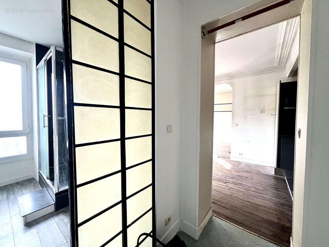 Appartement à PARIS-18E