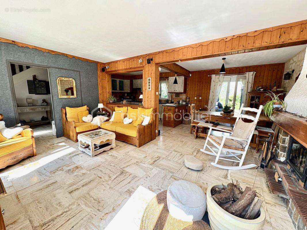 Maison à MARCOUSSIS