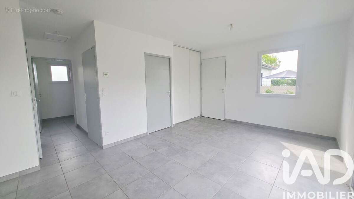 Photo 4 - Maison à MONTROND-LES-BAINS