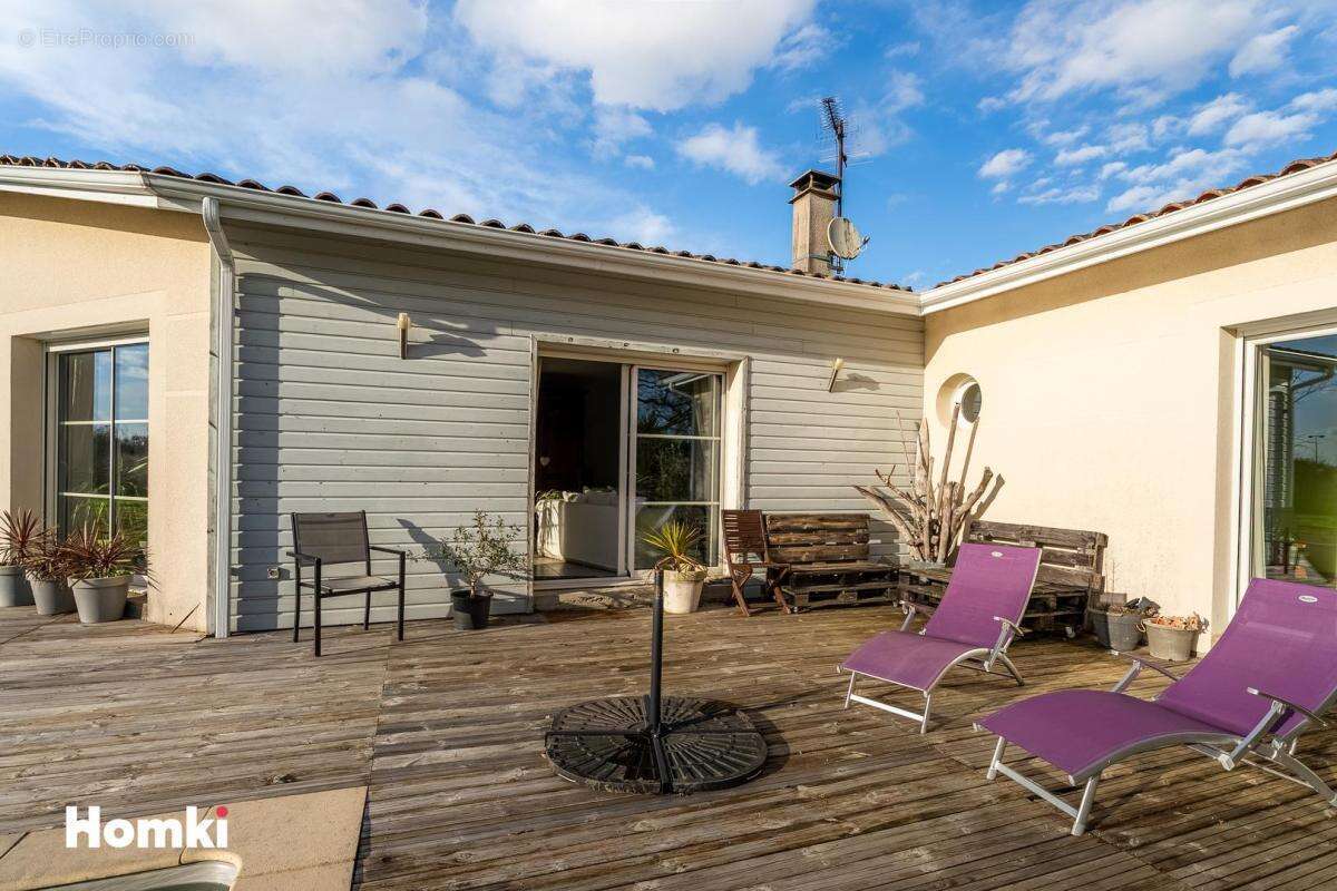 Maison à SAINTE-EULALIE