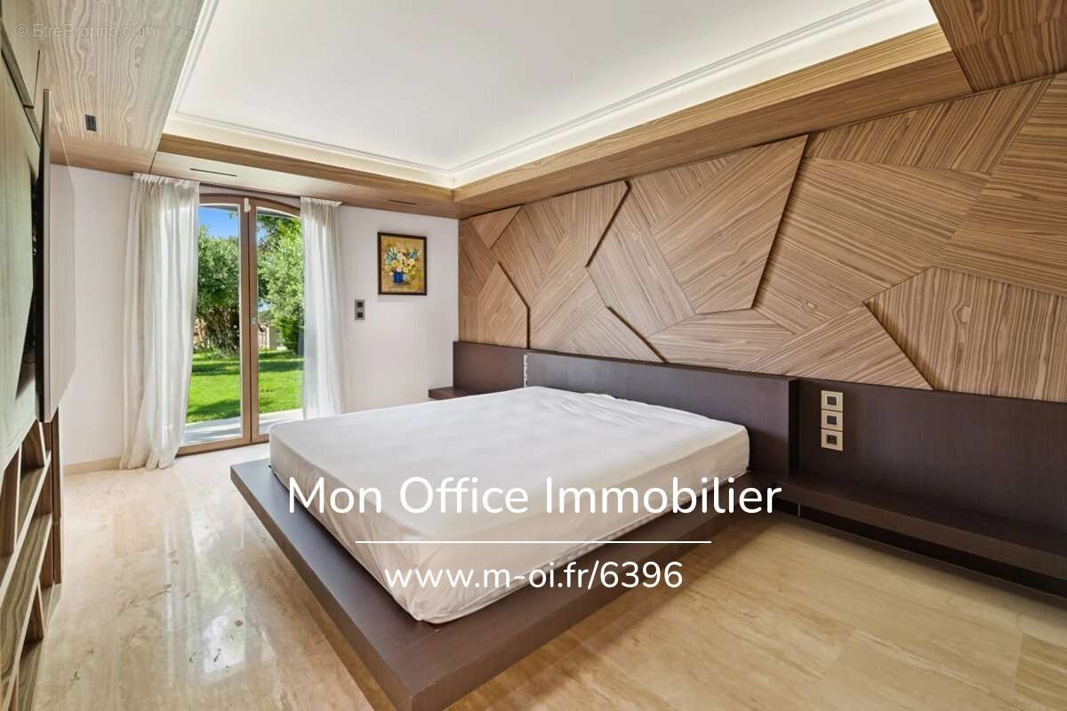 Référence : 6635-pel. - propriété de luxe vue sur saint tropez & vue mer - photo 12