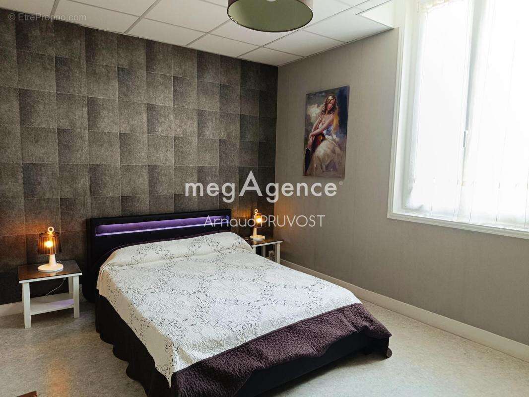 Maison à CENAC-ET-SAINT-JULIEN