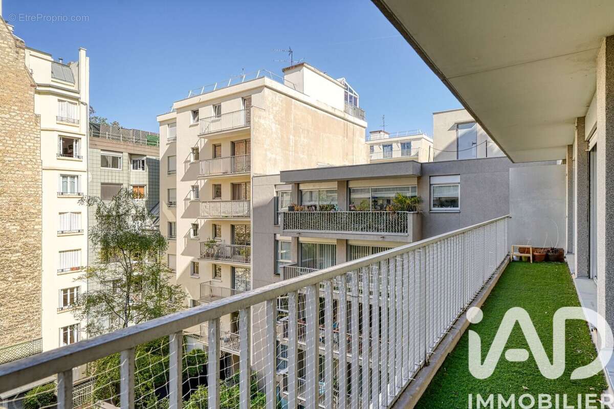 Photo 3 - Appartement à PARIS-15E