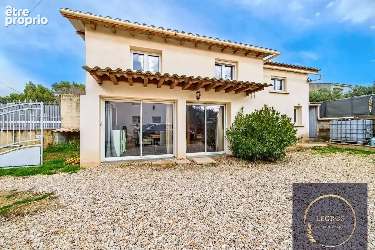 Ensemble immobilier de 2 maisons sur 1100 m2 de terrain - photo 6