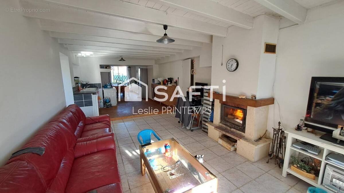 Photo 1 - Maison à LE BUSSEAU