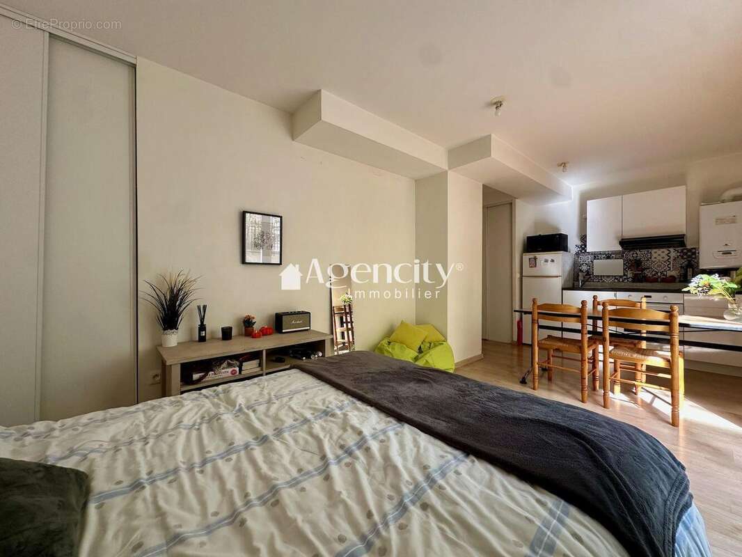 Photo séjour coté nuit - Appartement à BUSSY-SAINT-GEORGES