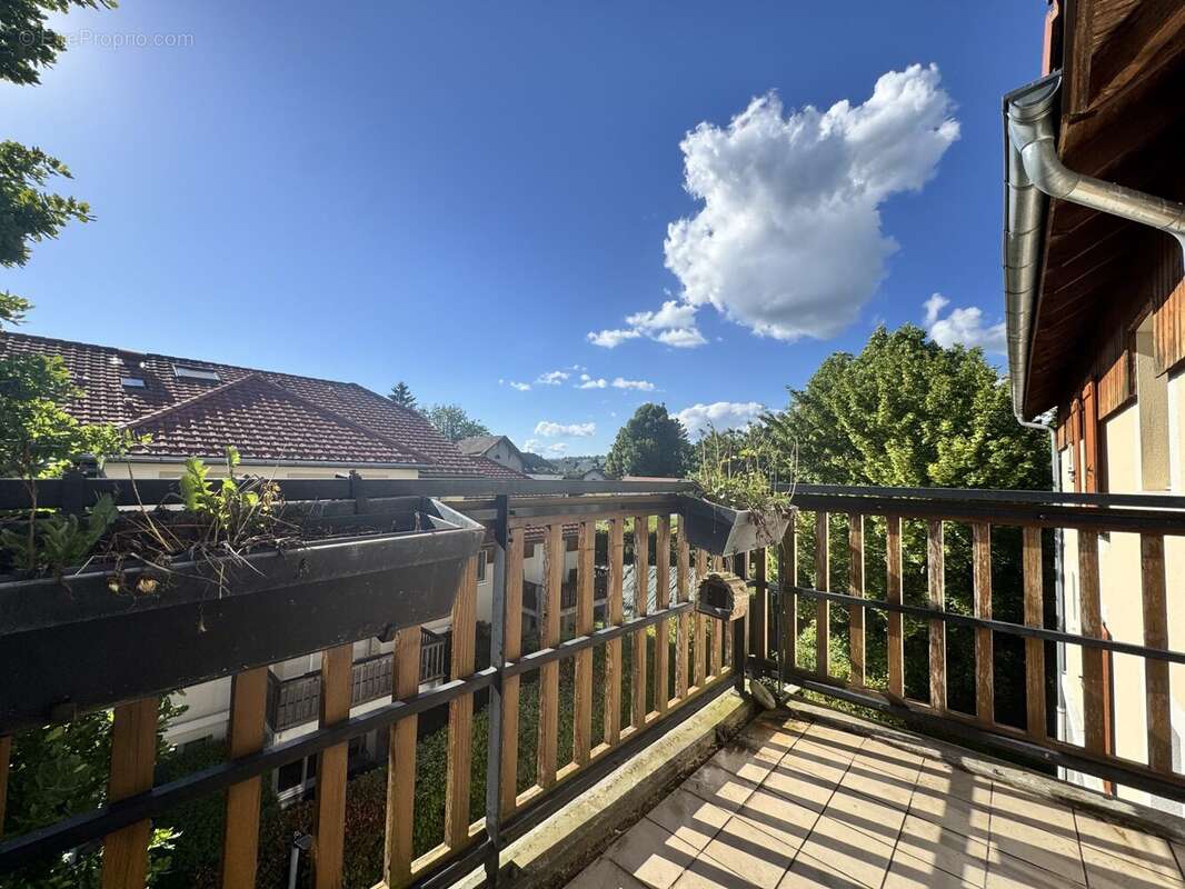 Appartement à VILLY-LE-PELLOUX