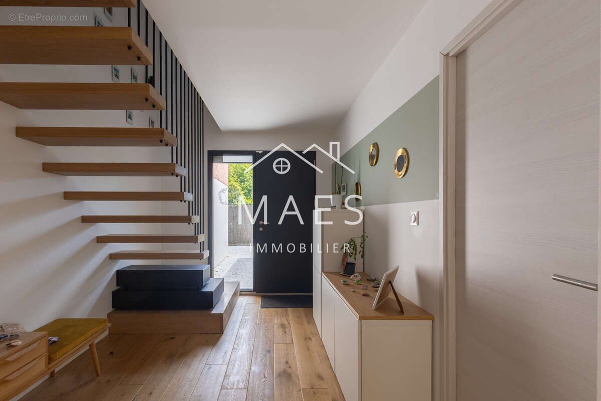 Superbe maison individuelle - 4 chambres - avec piscine - photo 15