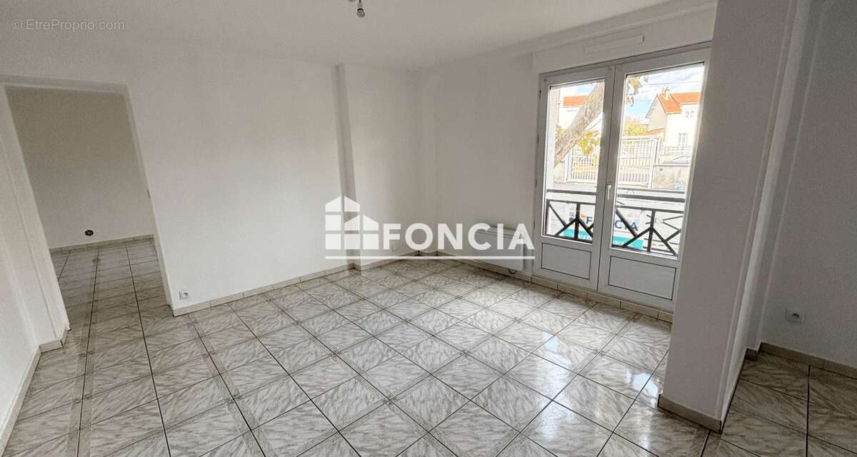 Appartement à SAVIGNY-SUR-ORGE