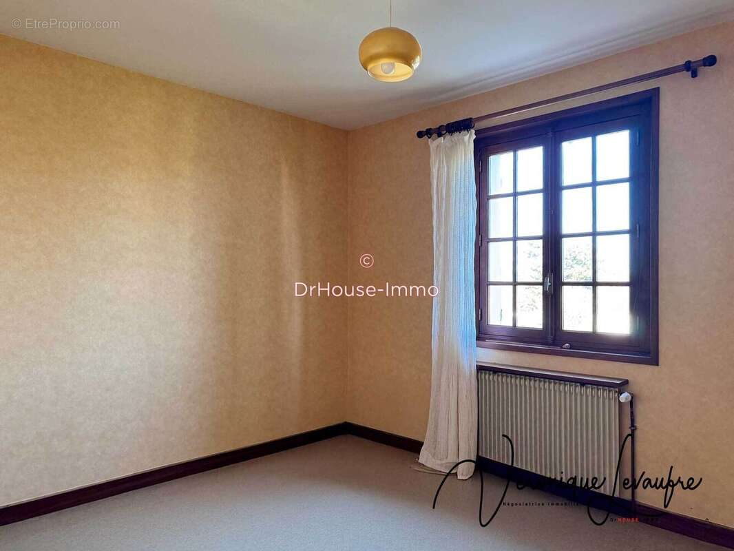 Maison à SAINT-GERMAIN-SUR-AY