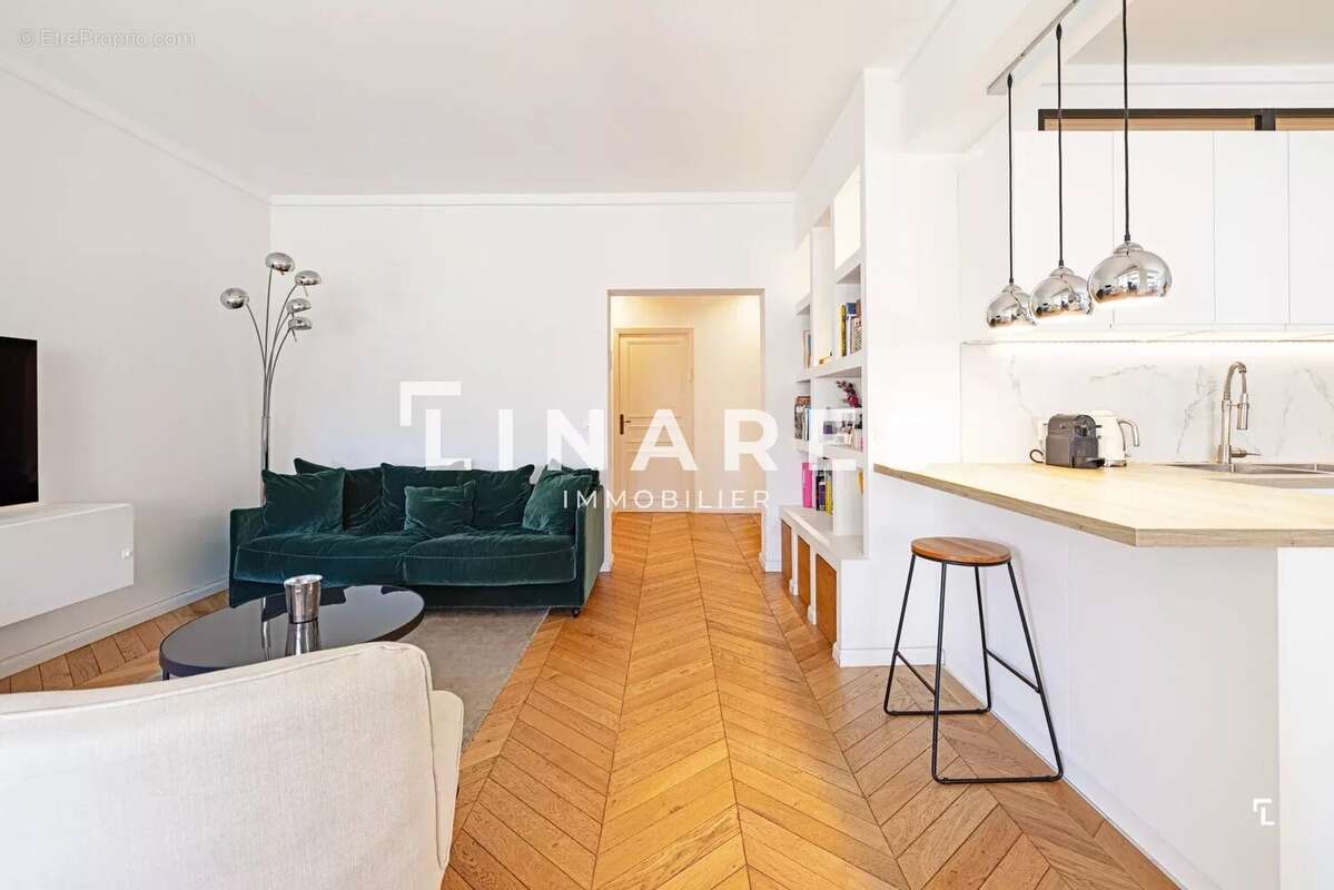 Appartement à MARSEILLE-8E