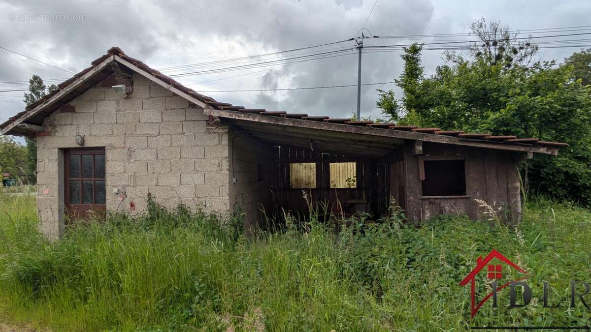 maison à rénover avec 13 000m2 terrain - photo 4