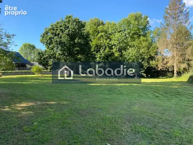 Proche toutes commodités, belle maison en pierres de 188m2, terrain de 3946m2 (possibilité plus). - photo 16