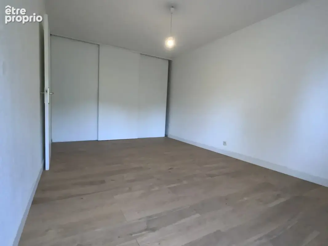 Appartement t2 de 50 m2 avec parking - photo 5