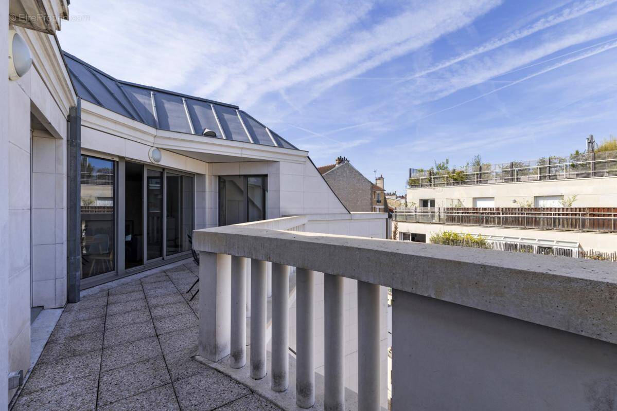 Appartement à LEVALLOIS-PERRET