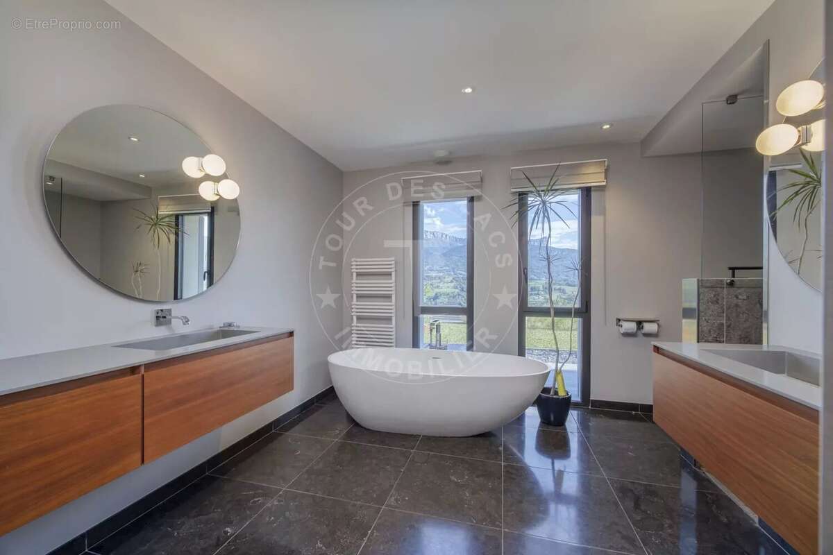 Annecy nord - villa de 4 chambres - 310 m2 au sol - photo 21