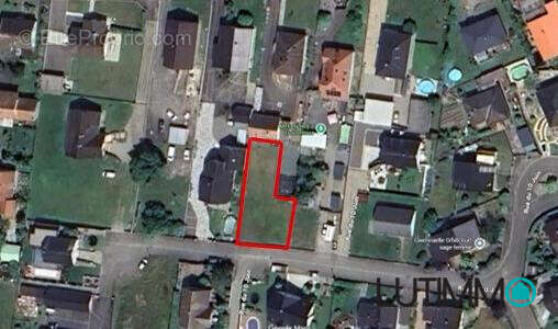 Terrain à HIRTZFELDEN