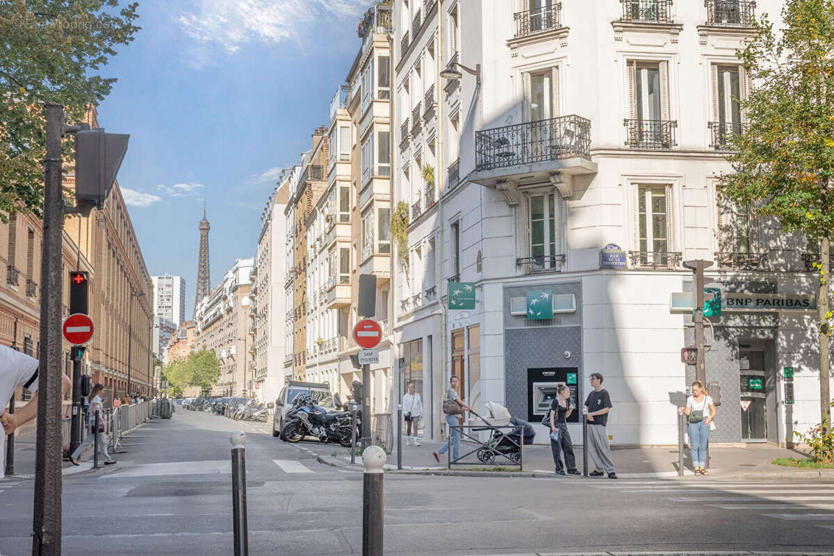 Appartement à PARIS-15E