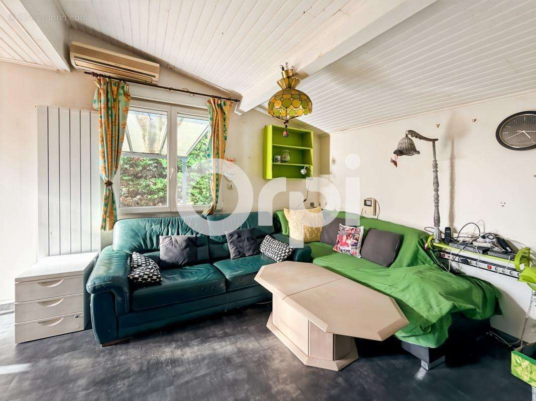 Maison à GROSPIERRES