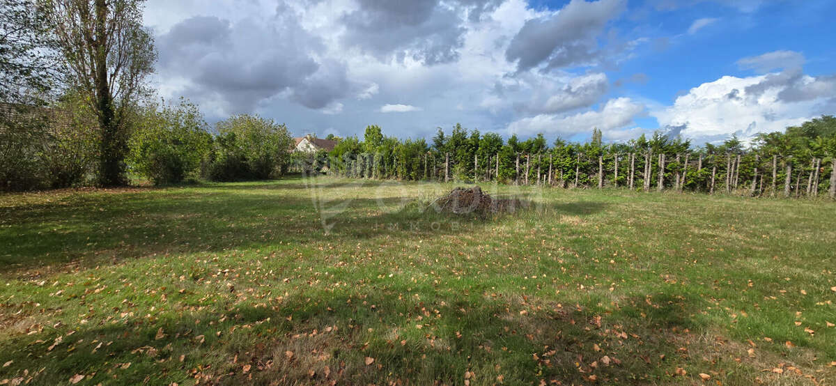 Terrain à LERE