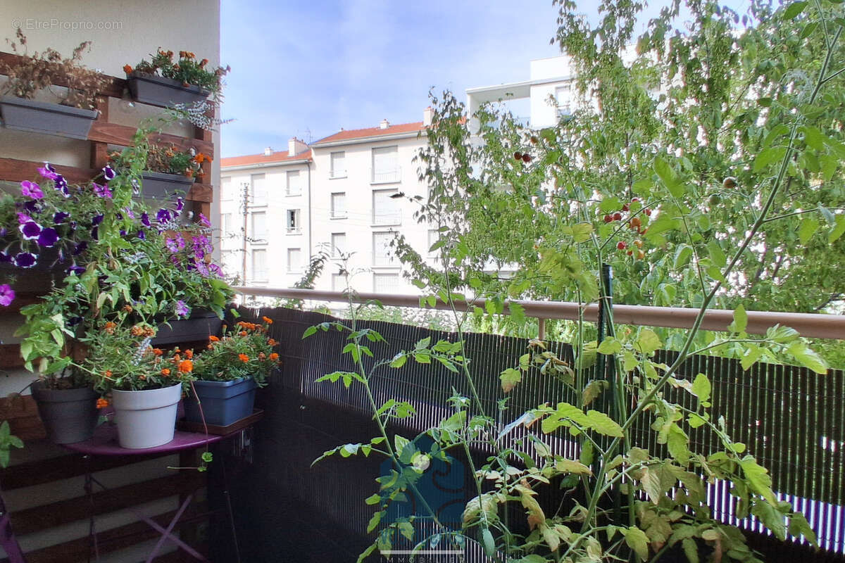 Appartement 4 pièces avec balcon, garage, stationnement et cave - photo 9