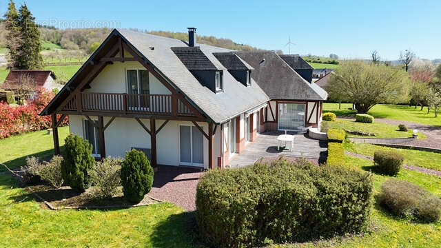 Maison à NEUFCHATEL-EN-BRAY