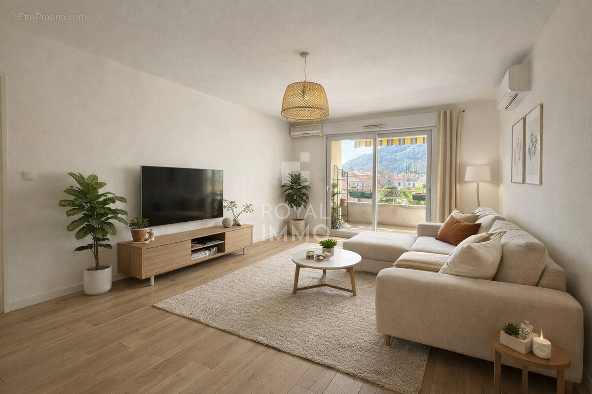 Appartement à SOLLIES-PONT