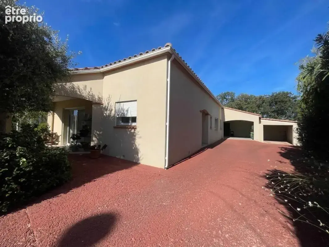 Maison de 5 pièces de 140 m² à Villeneuve-de-la-Raho - photo 4