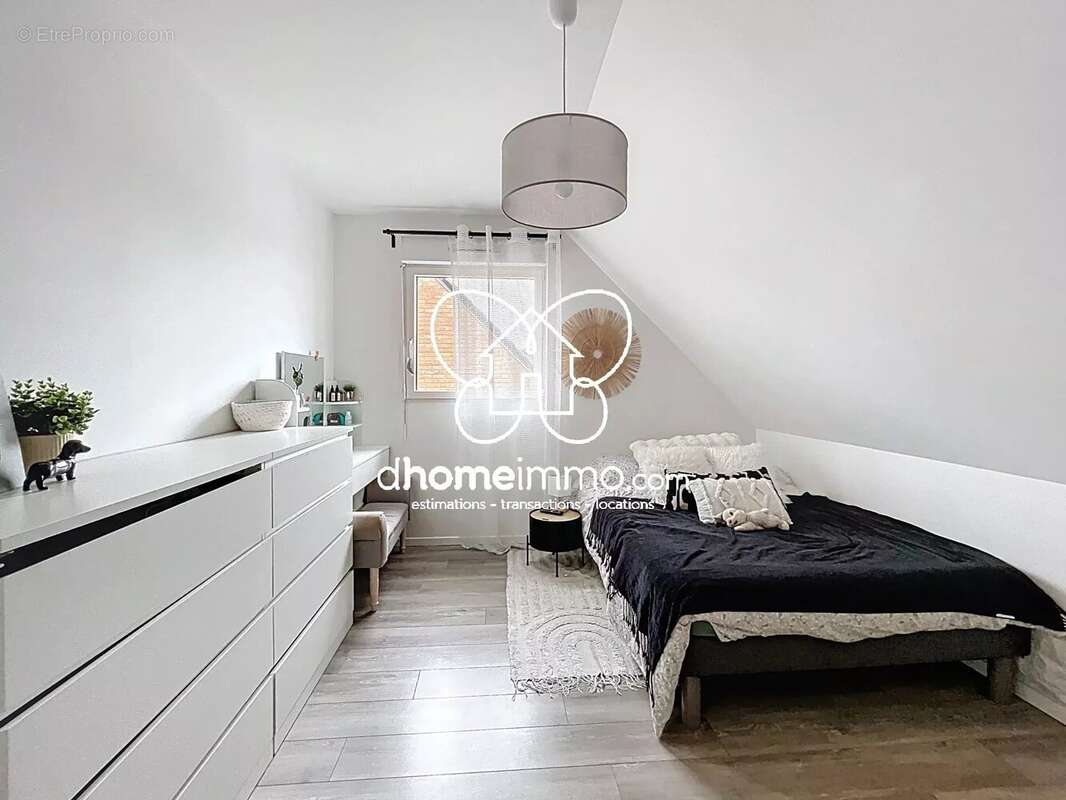 Maison à RAIMBEAUCOURT