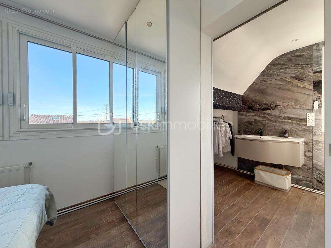 Maison à ECQUEVILLY