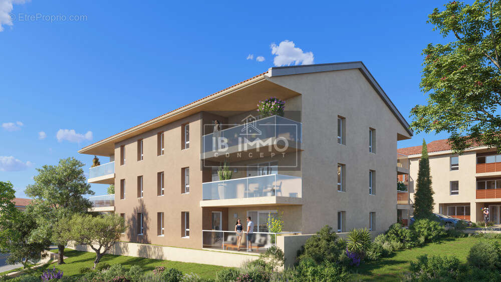 Appartement à PUGET-SUR-ARGENS