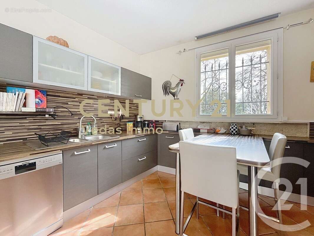 Maison à SAINT-JEAN-DE-VEDAS