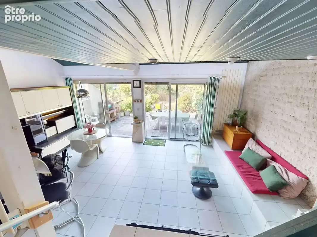 LIVRY-GARGAN, Maison de 58m² - photo 2