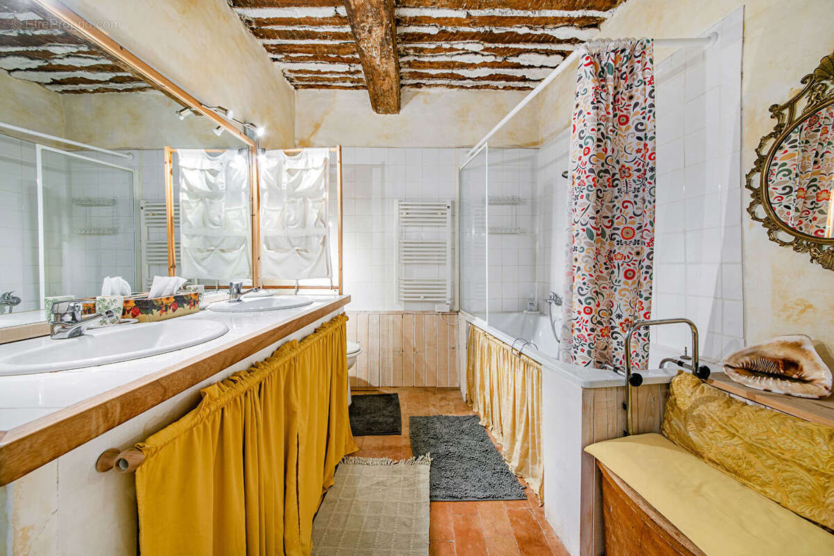 Photo 7 - Maison à LOURMARIN