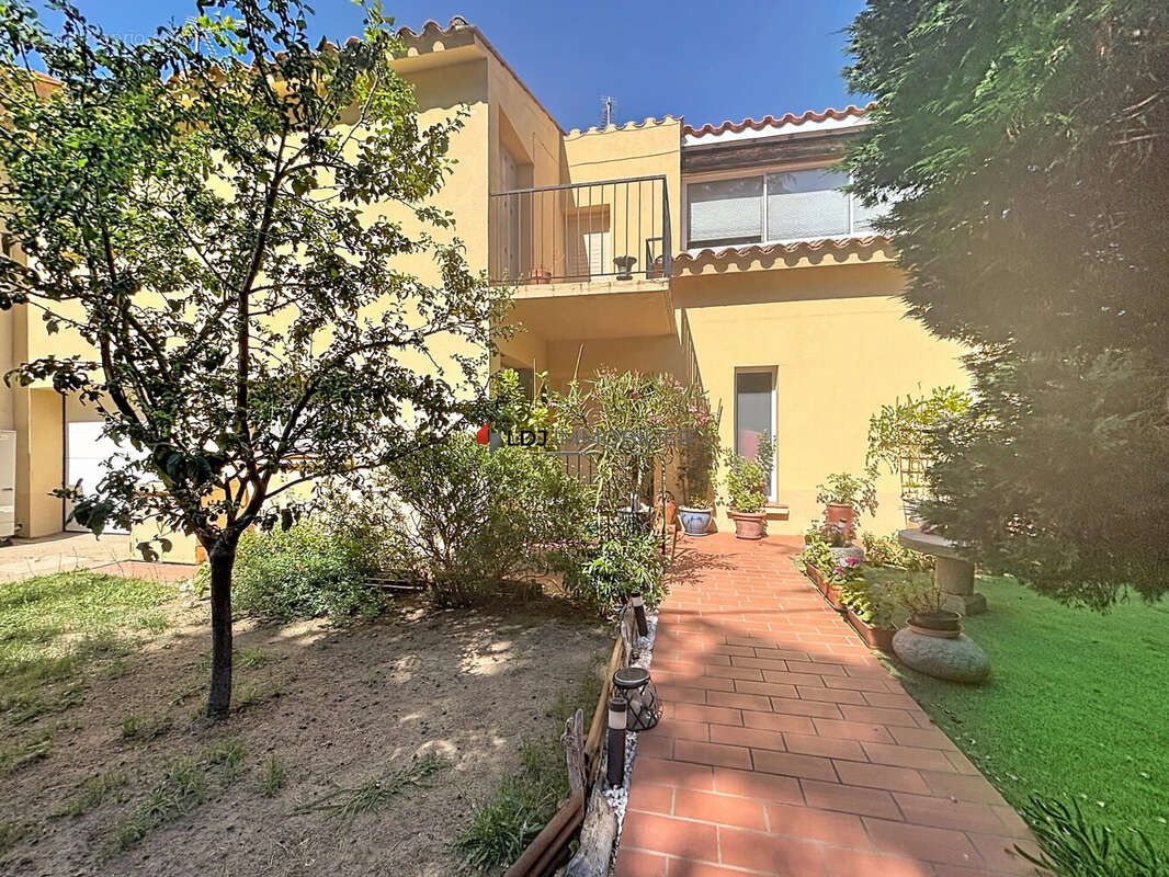 Maison 135 m² à Prades  - photo 3