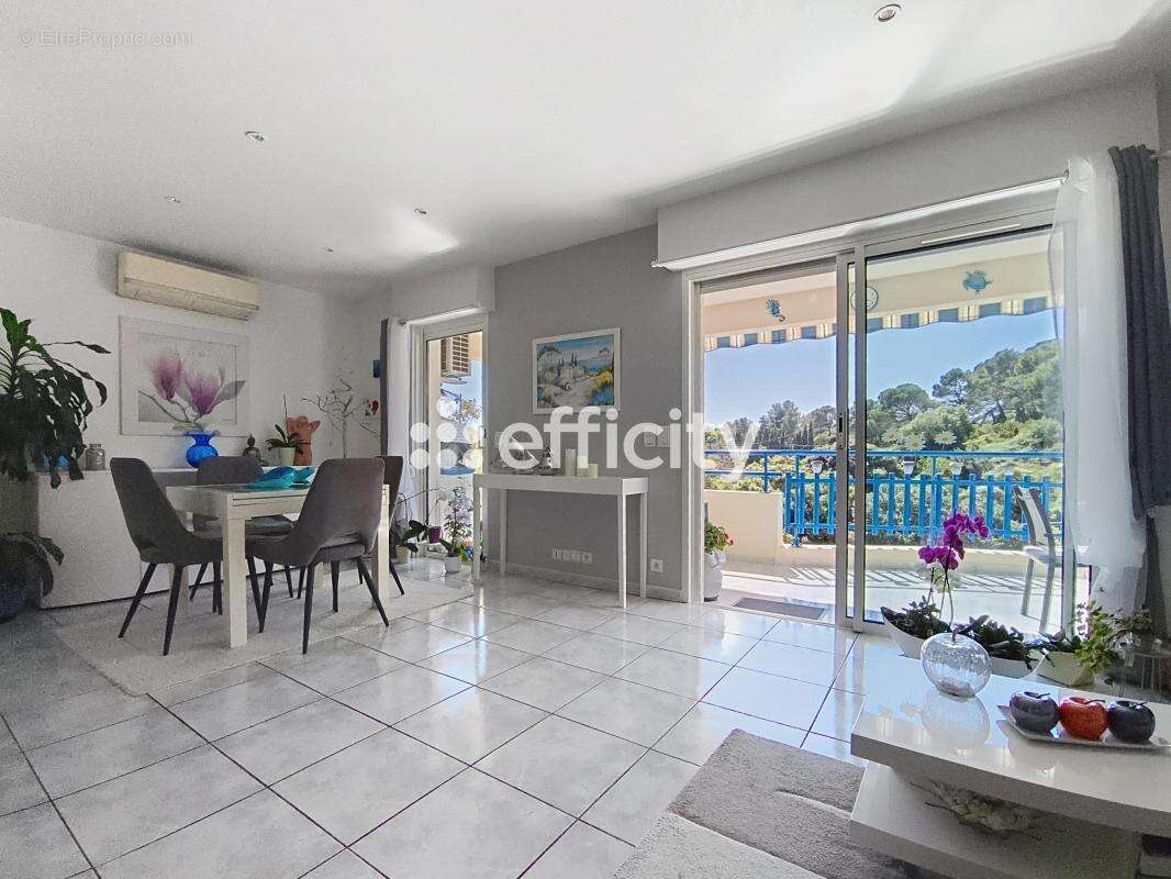 Appartement à SAINT-RAPHAEL