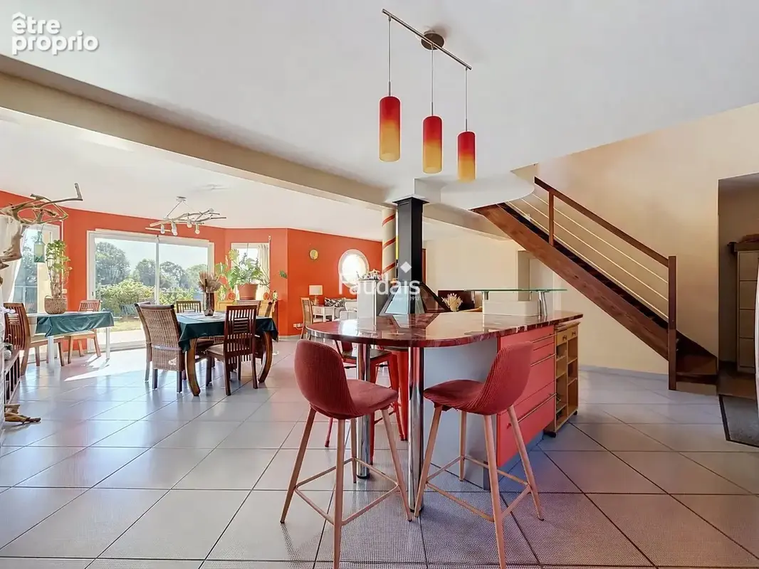 Maison 175 m² à Saint-Lo  - photo 4